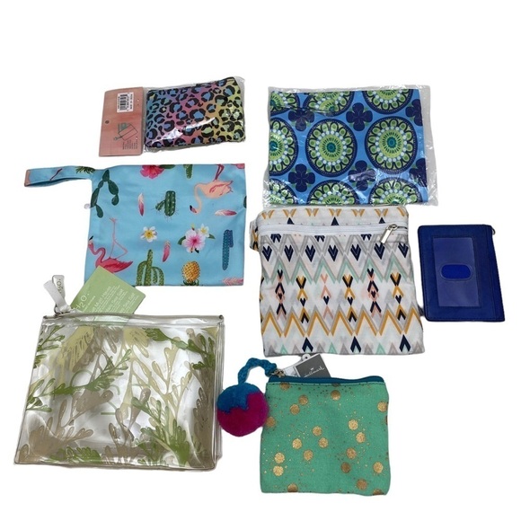 Accessories 7 piece Value Bundle! 🛍️ Cool Blues! Cosmetic Bags and More! - Picture 4 of 6